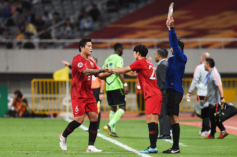 多多28官网- 雷恩中场大将重伤退赛，法国国脚赛季报销影响争四形势  